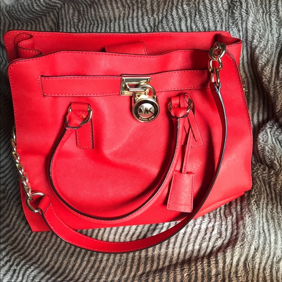Michael Kors Handbags - Michael kors Satchel Michael Kors Handbags - Michael kors Satchel